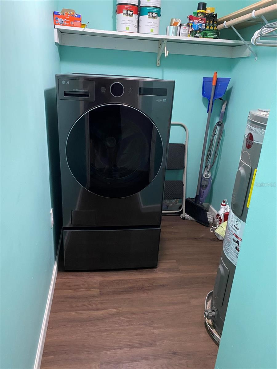 Image 15 of 44 For 11176 Grapefruit Lane