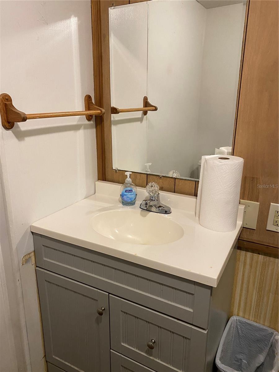 Image 43 of 44 For 11176 Grapefruit Lane