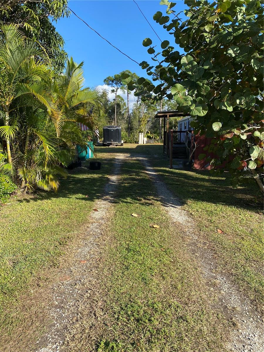 Image 9 of 44 For 11176 Grapefruit Lane