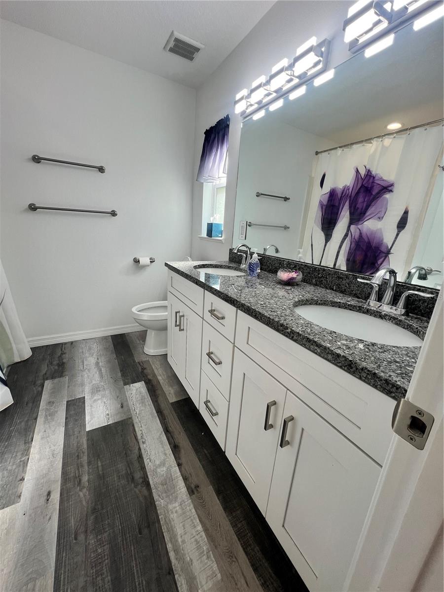 Image 16 of 18 For 10443 High Grove Avenue