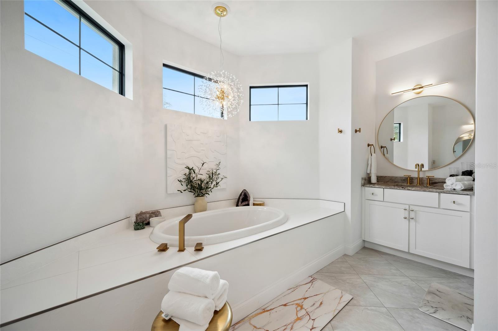 Image 18 of 42 For 1099 Cimarron Drive