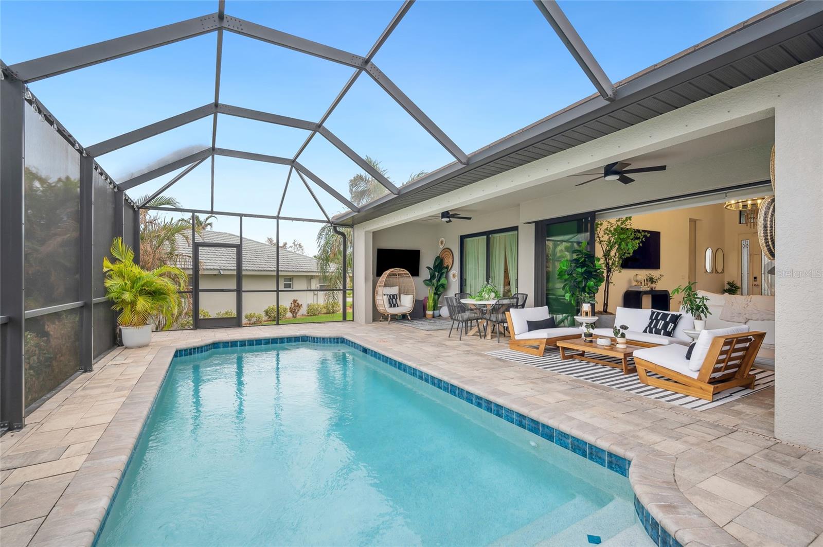 Image 28 of 42 For 1099 Cimarron Drive