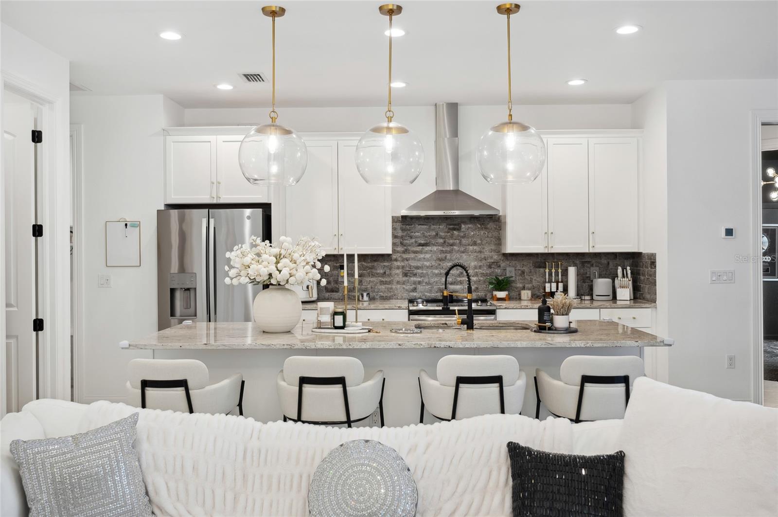 Image 8 of 42 For 1099 Cimarron Drive