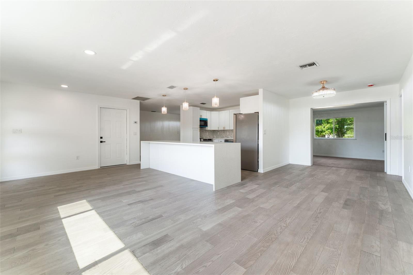 Image 13 of 55 For 1231 Beacon Drive