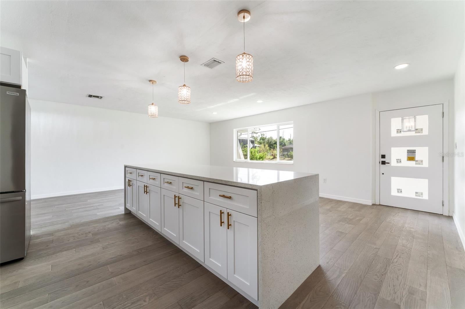 Image 15 of 55 For 1231 Beacon Drive