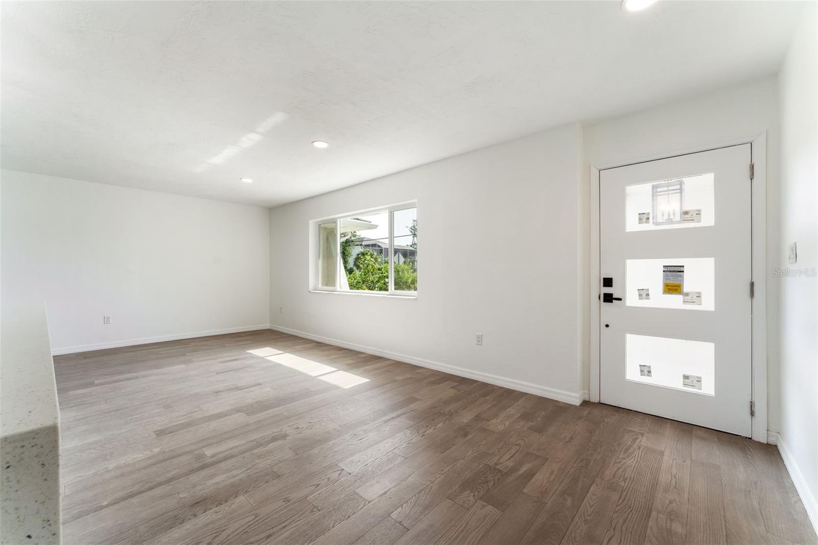 Image 4 of 55 For 1231 Beacon Drive