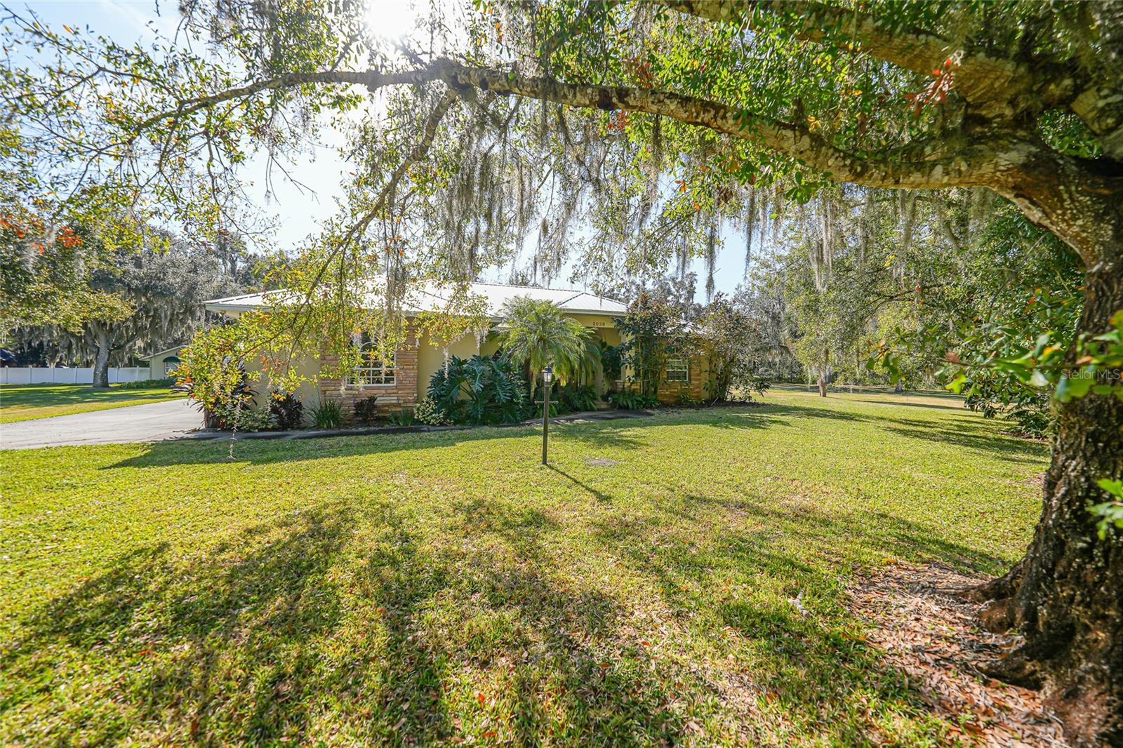 Image 37 of 50 For 2038 & 2066 Voss Oaks Circle