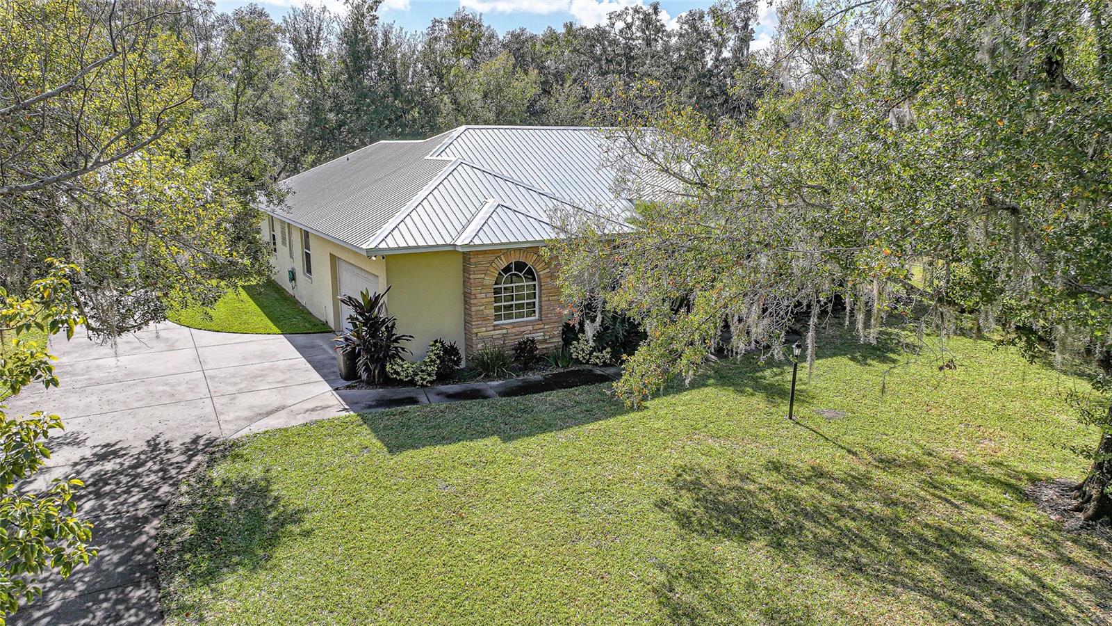 Image 42 of 50 For 2038 & 2066 Voss Oaks Circle