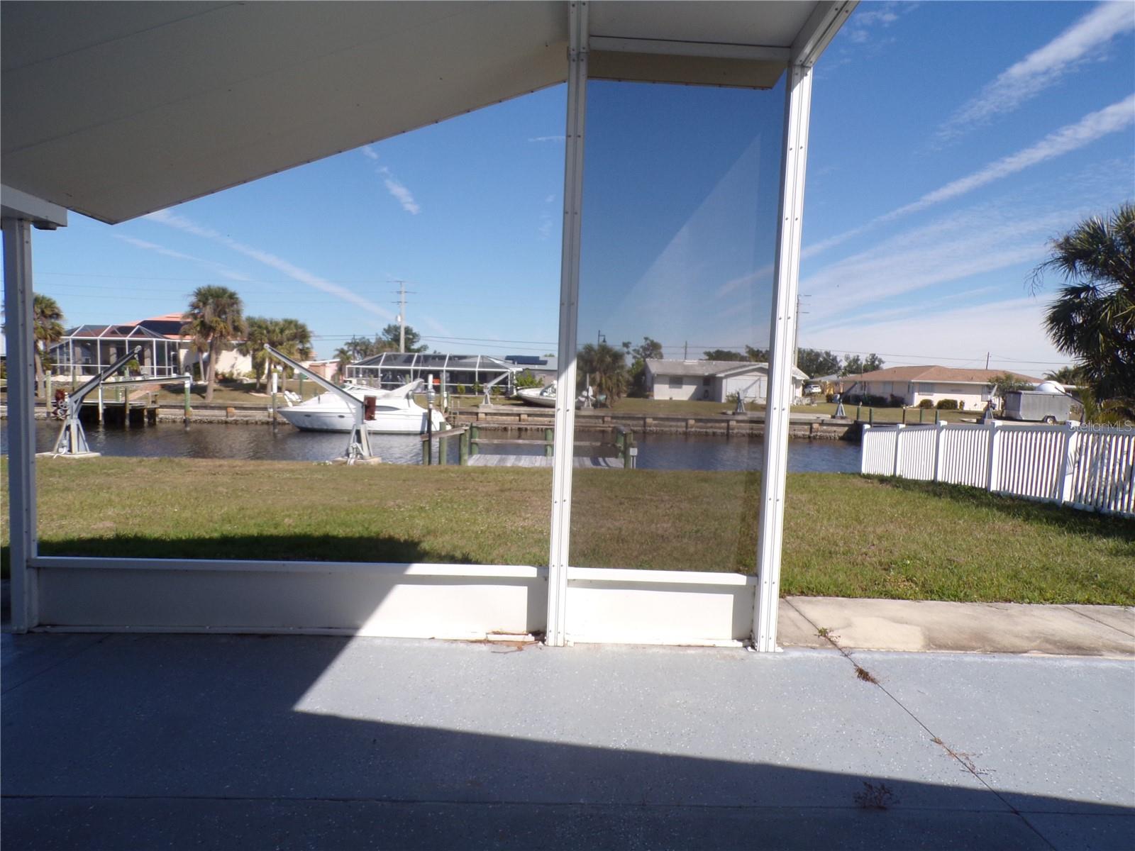 Image 11 of 34 For 132 Leland Street Sw