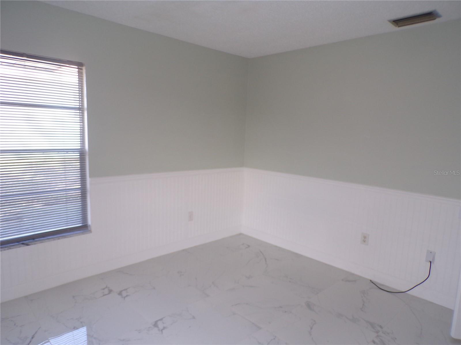 Image 25 of 34 For 132 Leland Street Sw