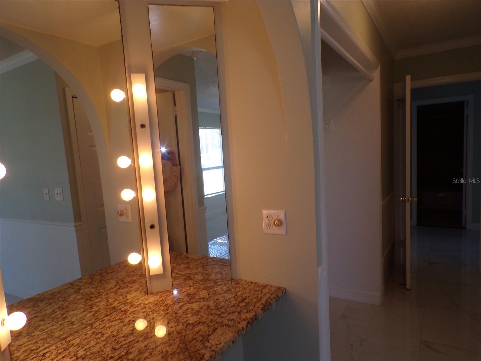 Image 30 of 34 For 132 Leland Street Sw