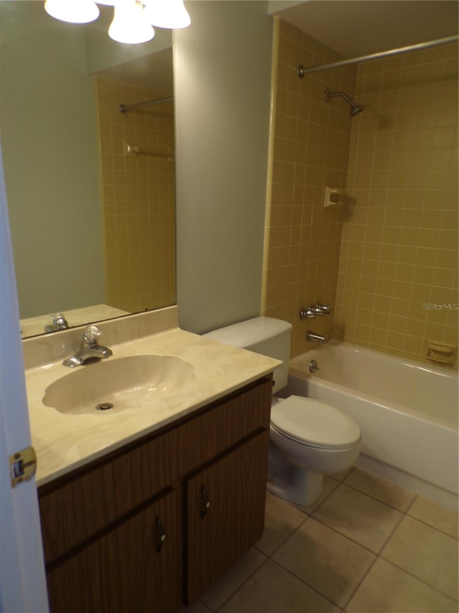 Image 31 of 34 For 132 Leland Street Sw