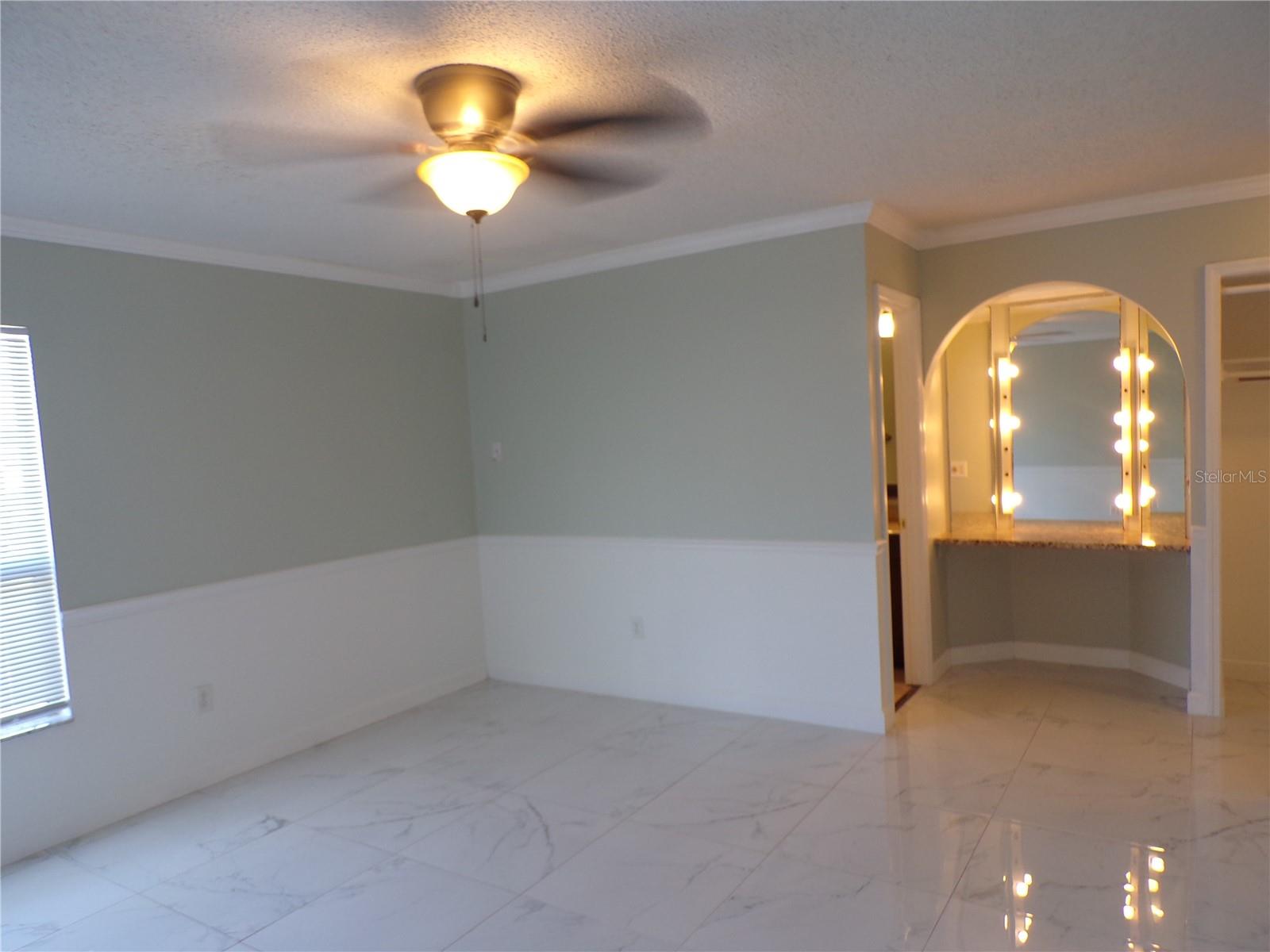 Image 5 of 34 For 132 Leland Street Sw