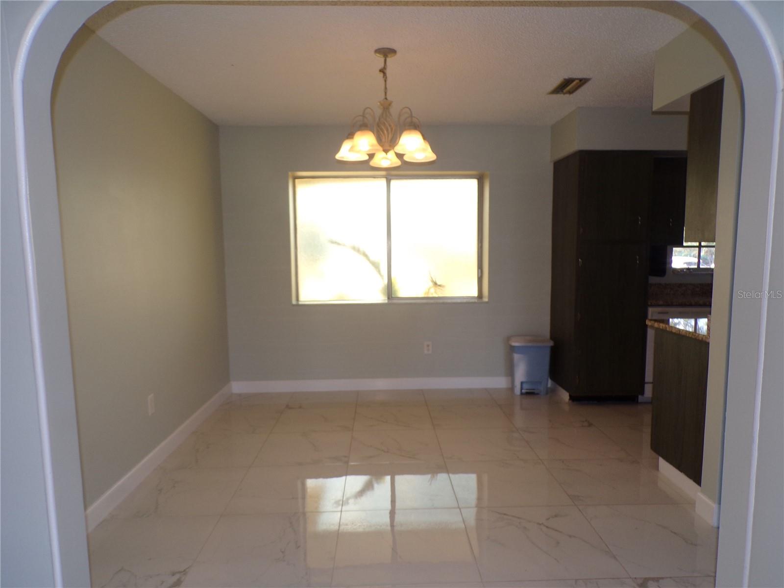 Image 9 of 34 For 132 Leland Street Sw