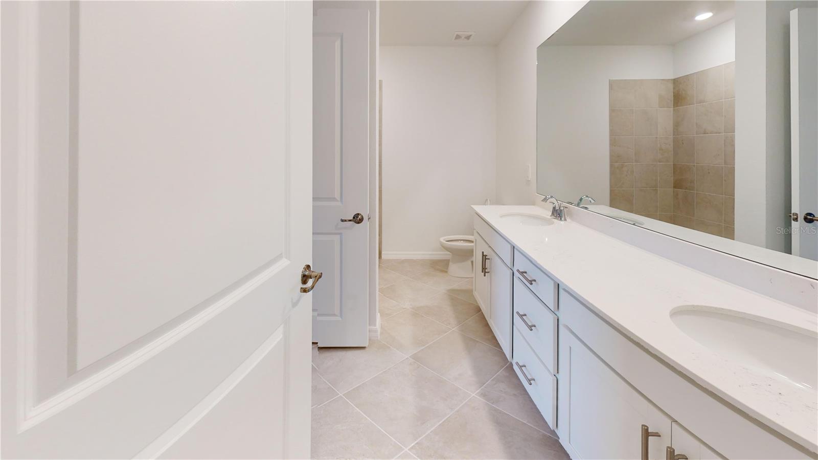 Image 5 of 42 For 17595 Opal Sand Drive 201