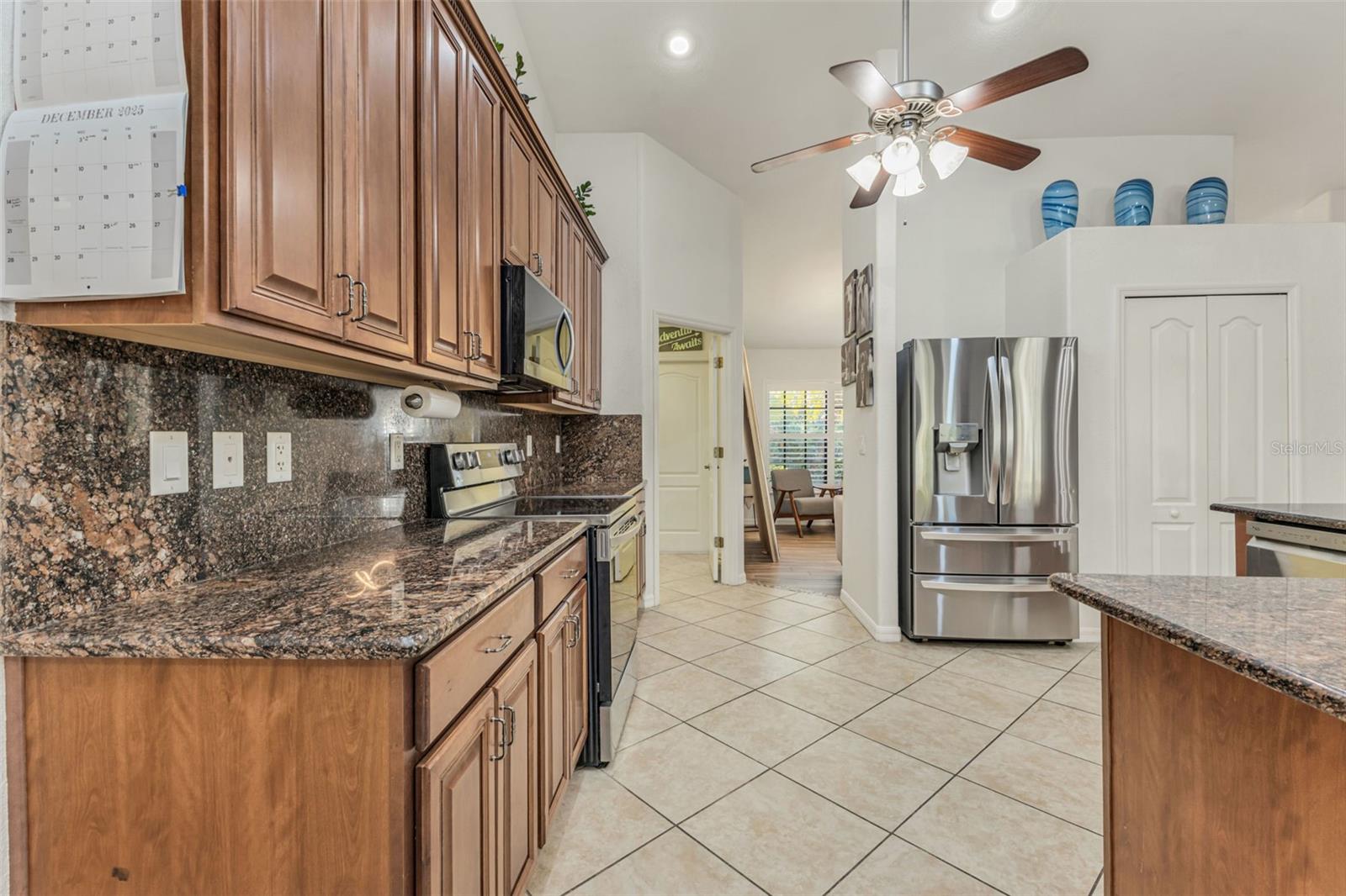 Image 19 of 69 For 15184 Gulistan Avenue