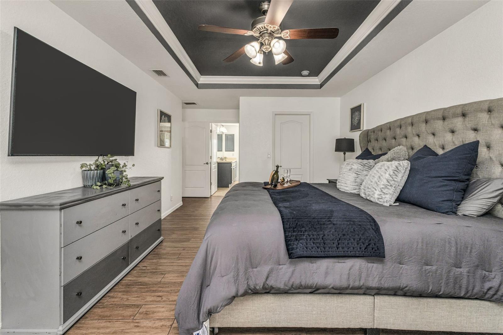 Image 27 of 69 For 15184 Gulistan Avenue