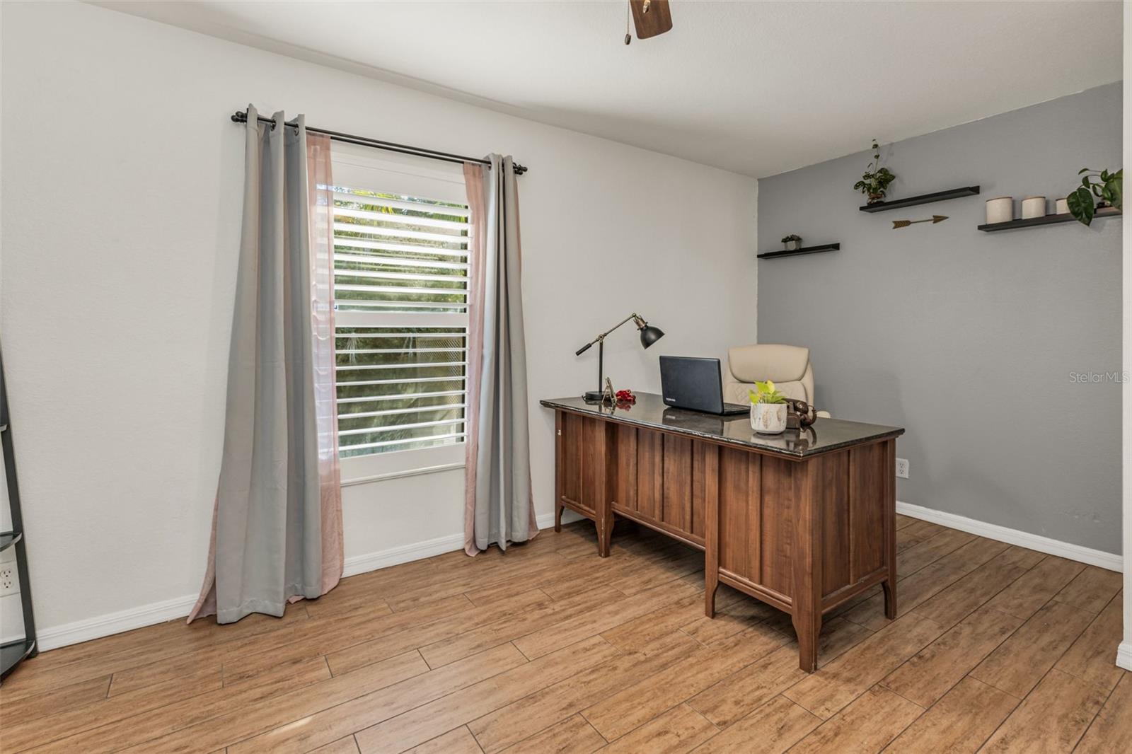 Image 33 of 69 For 15184 Gulistan Avenue