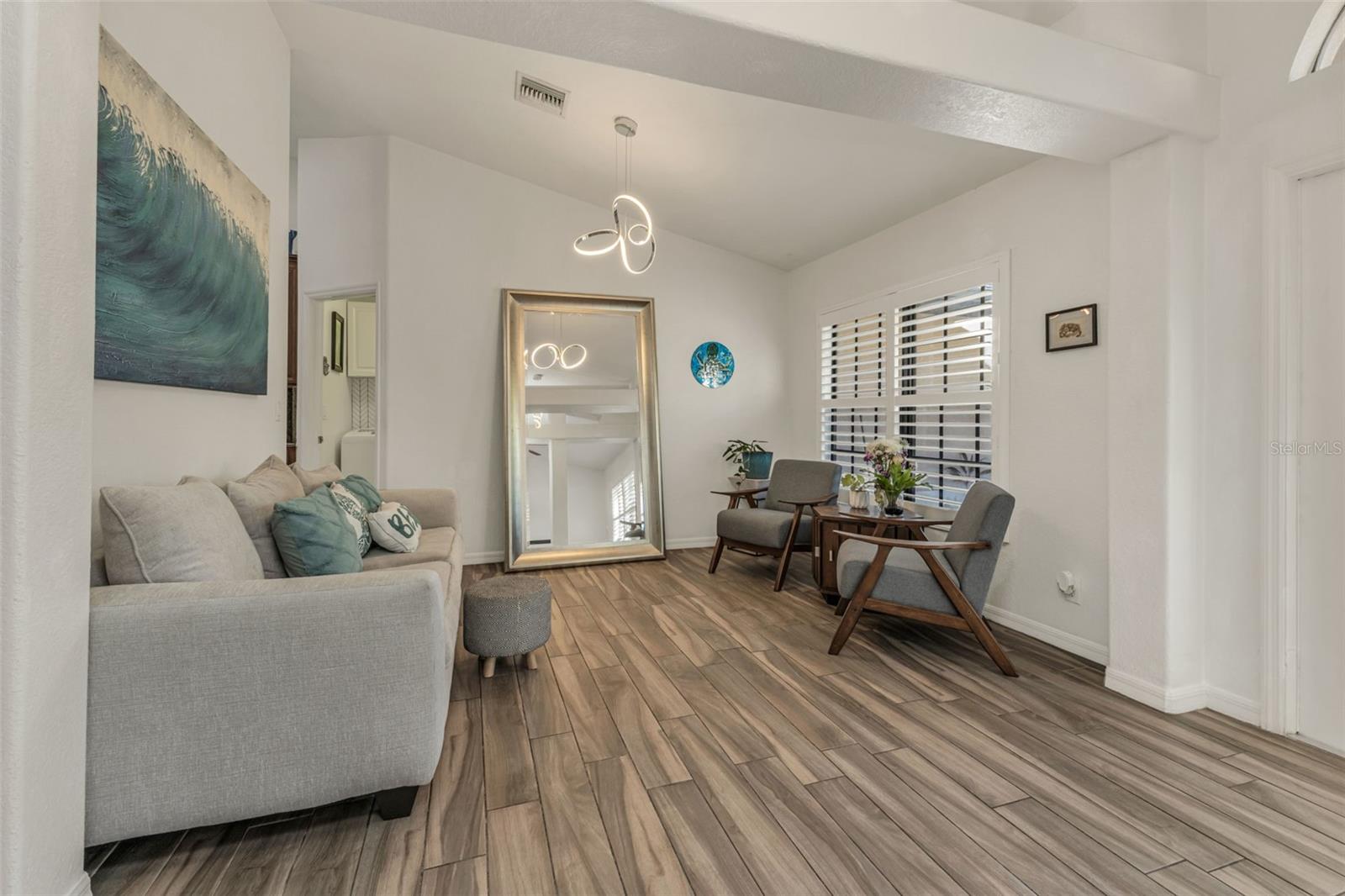 Image 8 of 69 For 15184 Gulistan Avenue