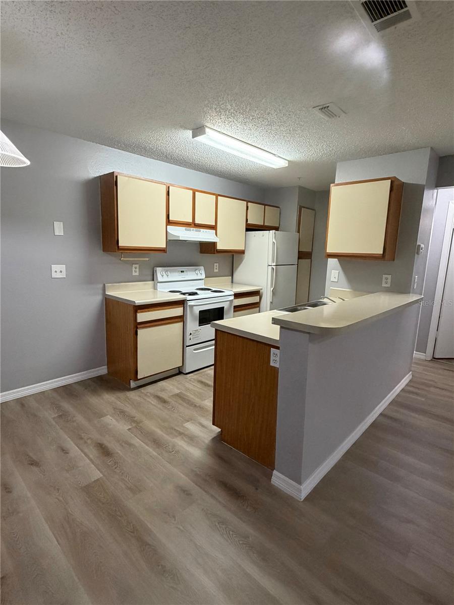 Image 7 of 26 For 951 Salt Pond Place 302