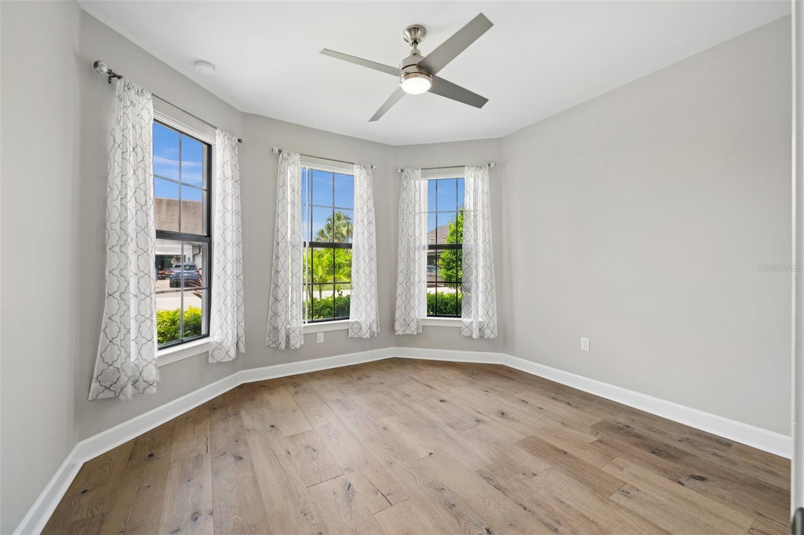 Image 21 of 46 For 17093 Ashford Terrace