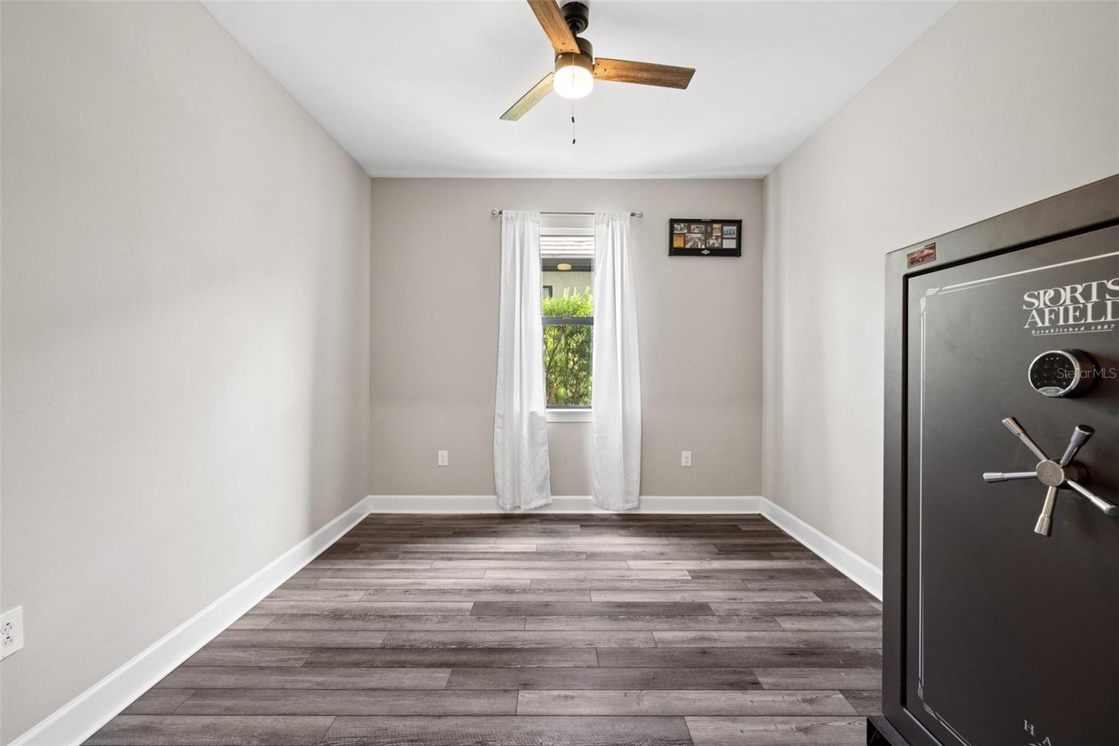 Image 22 of 46 For 17093 Ashford Terrace