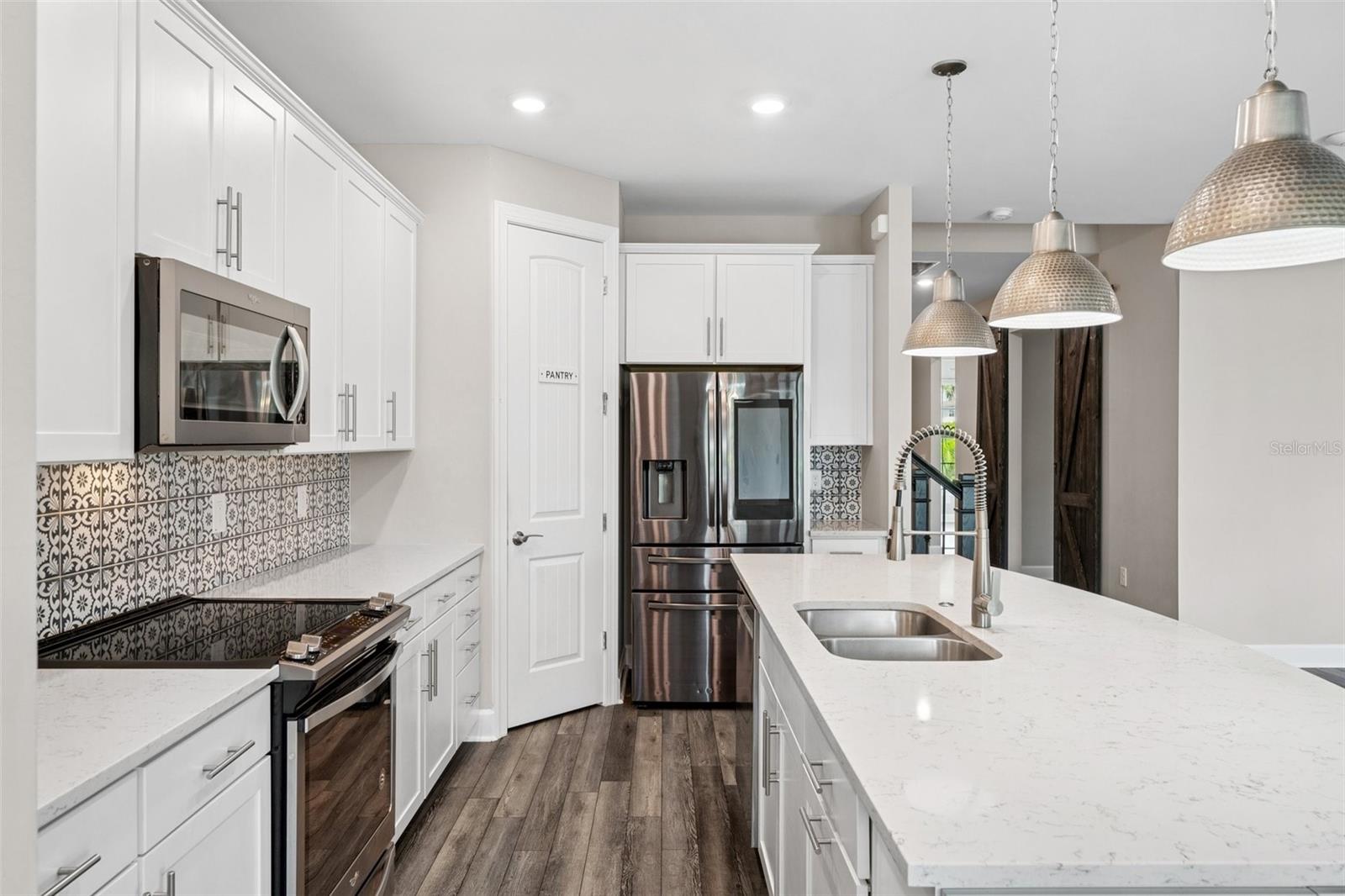 Image 5 of 46 For 17093 Ashford Terrace