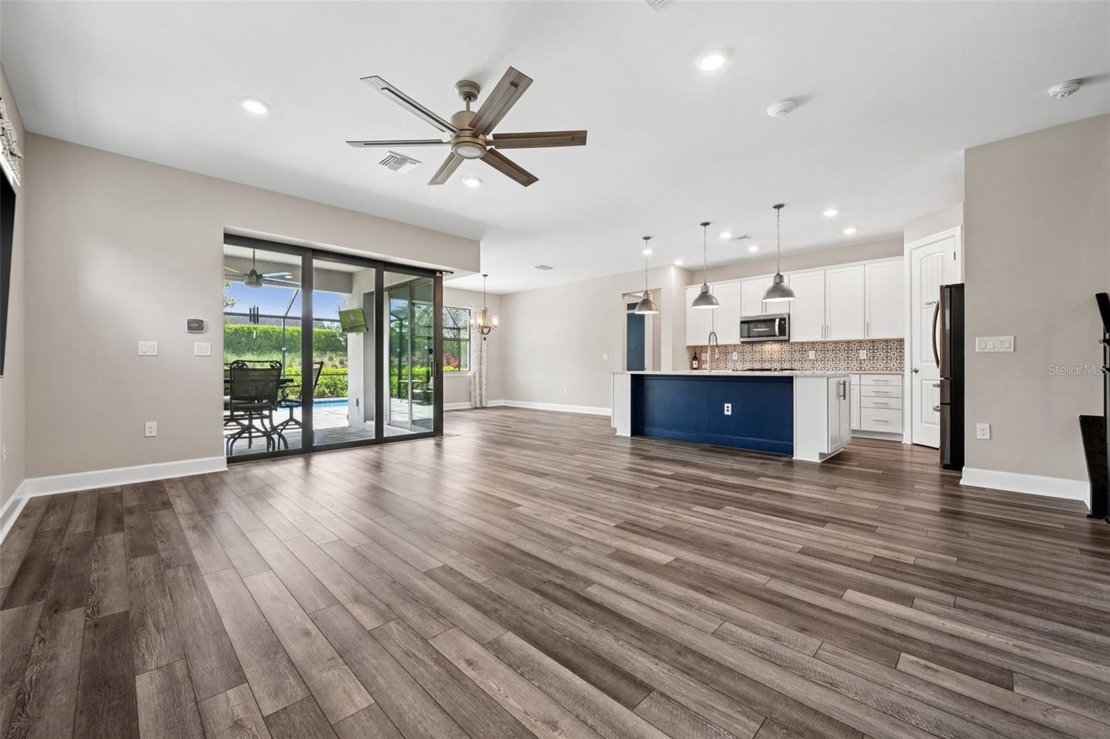 Image 9 of 46 For 17093 Ashford Terrace