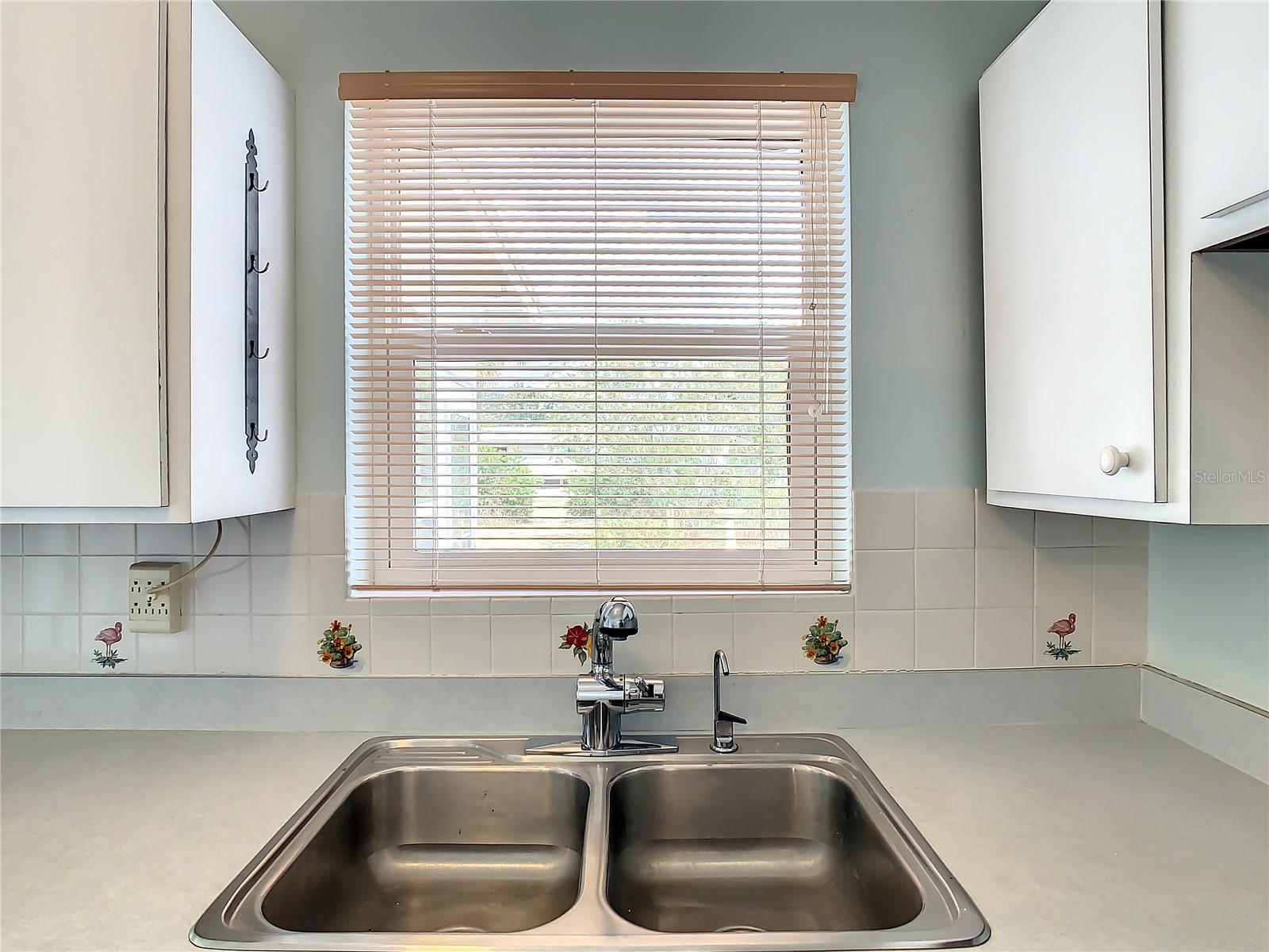 Image 20 of 40 For 22186 Catherine Avenue