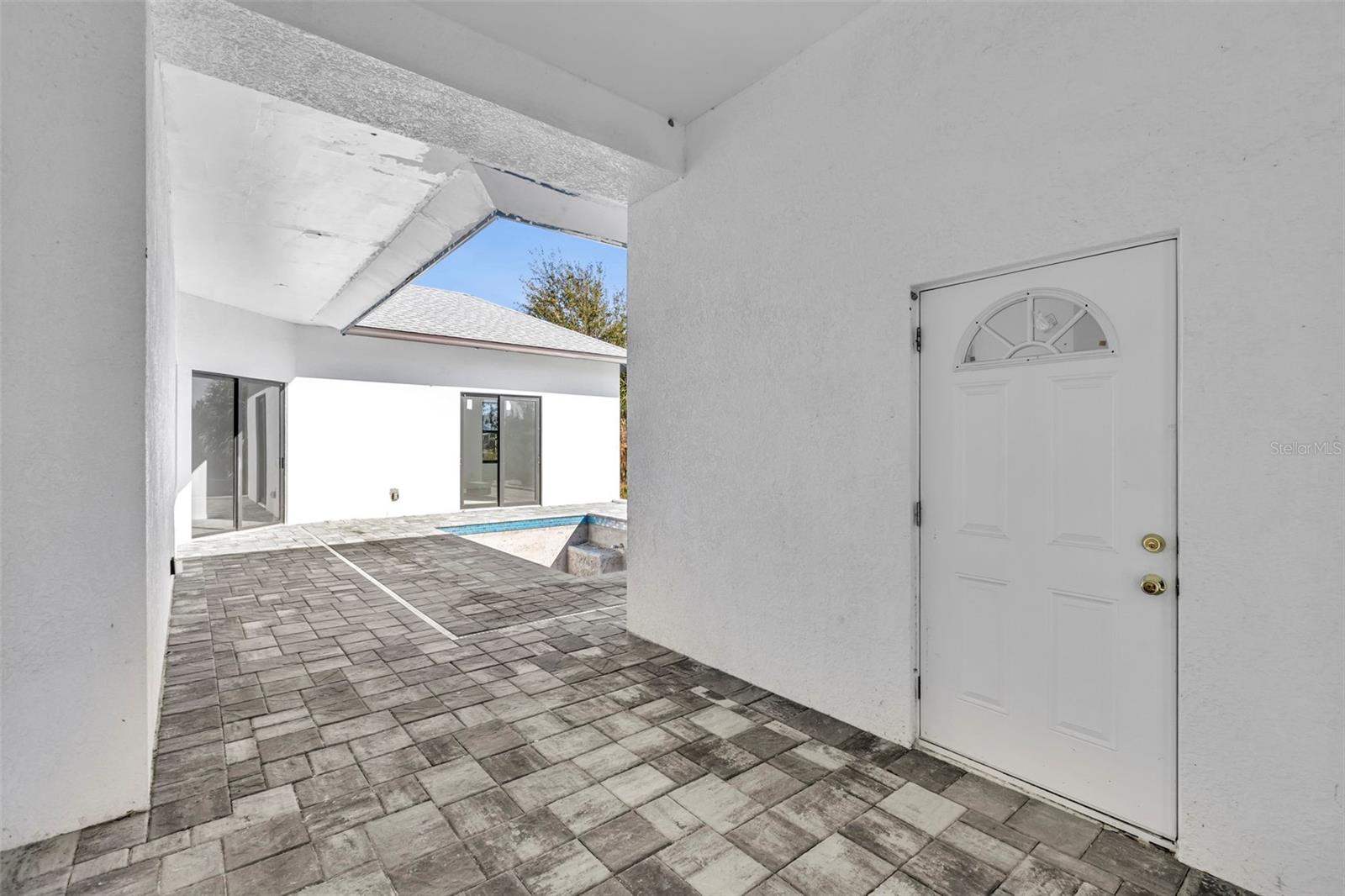 Image 29 of 39 For 15116 Brainbridge Circle