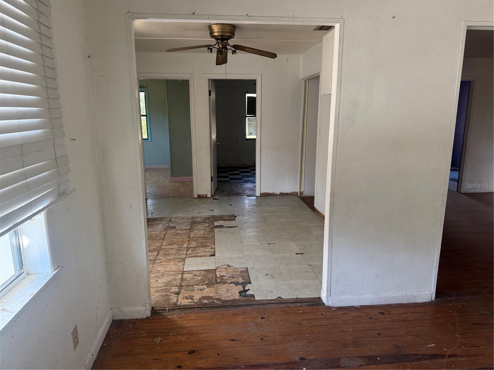 Image 6 of 10 For 830 Bloxham Avenue