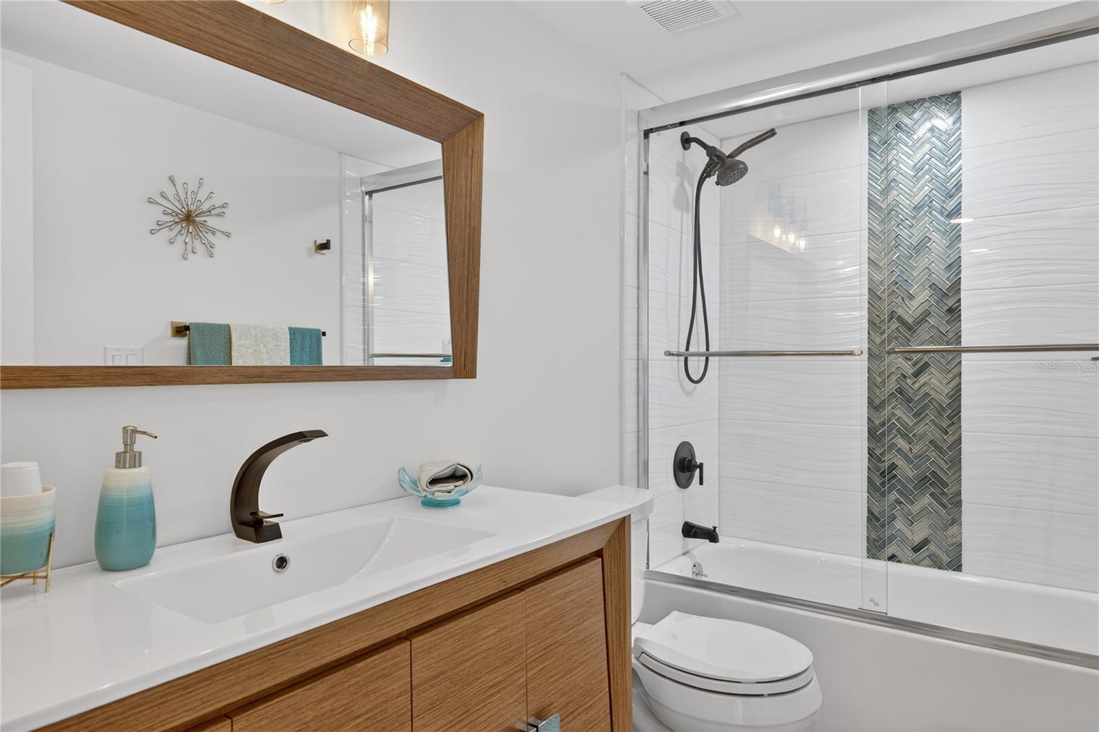 Image 43 of 55 For 1765 Jamaica Way 101