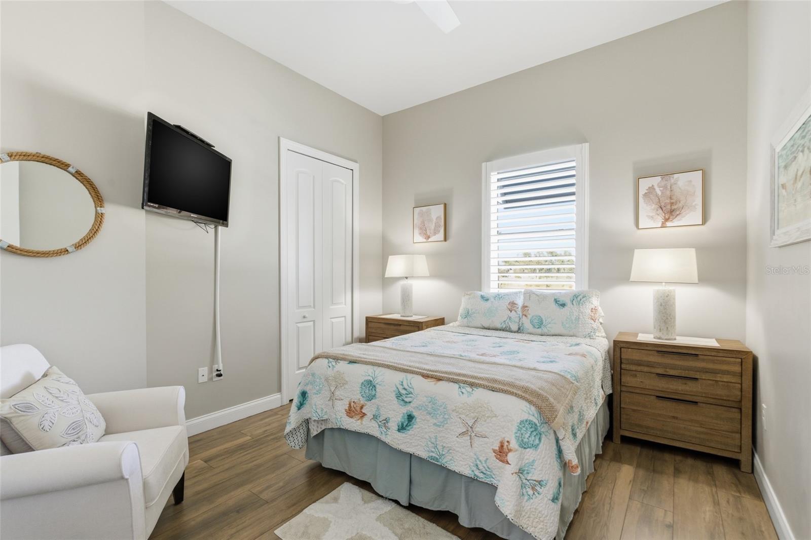 Image 26 of 81 For 29527 Leah Road