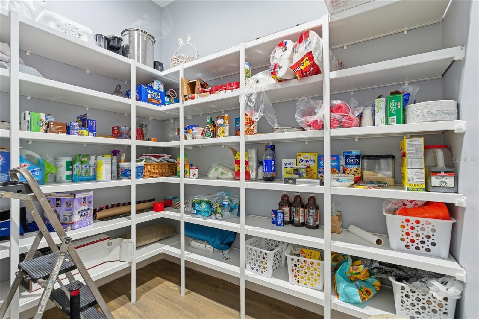 Image 34 of 81 For 29527 Leah Road