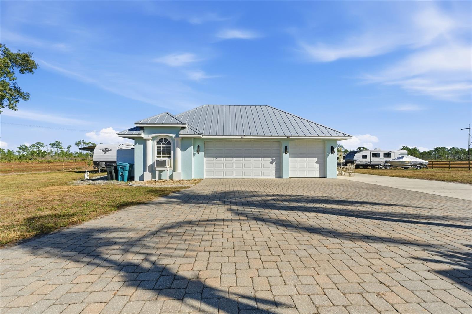 Image 51 of 81 For 29527 Leah Road