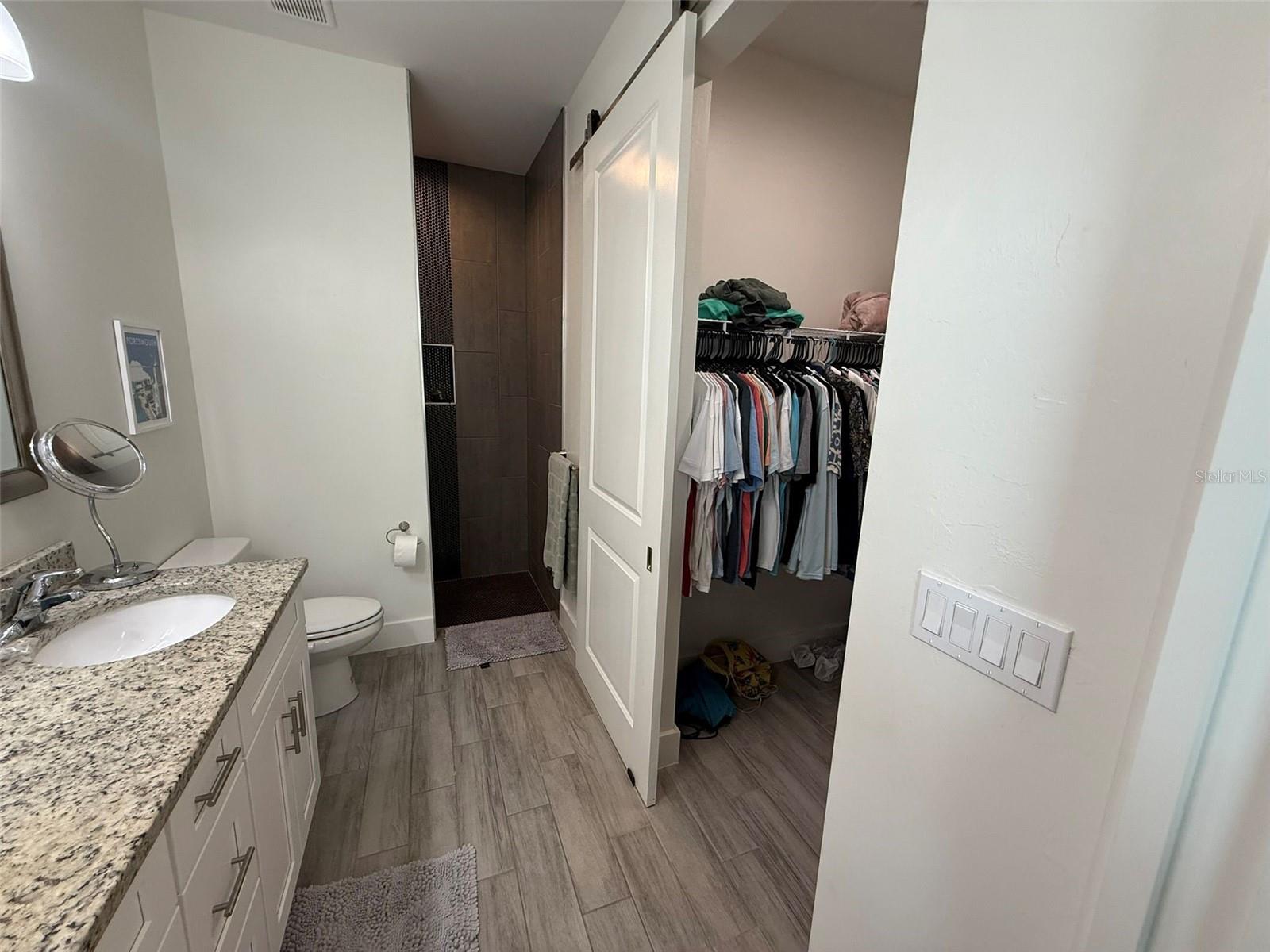 Image 14 of 17 For 2301 Magdalina Drive 112