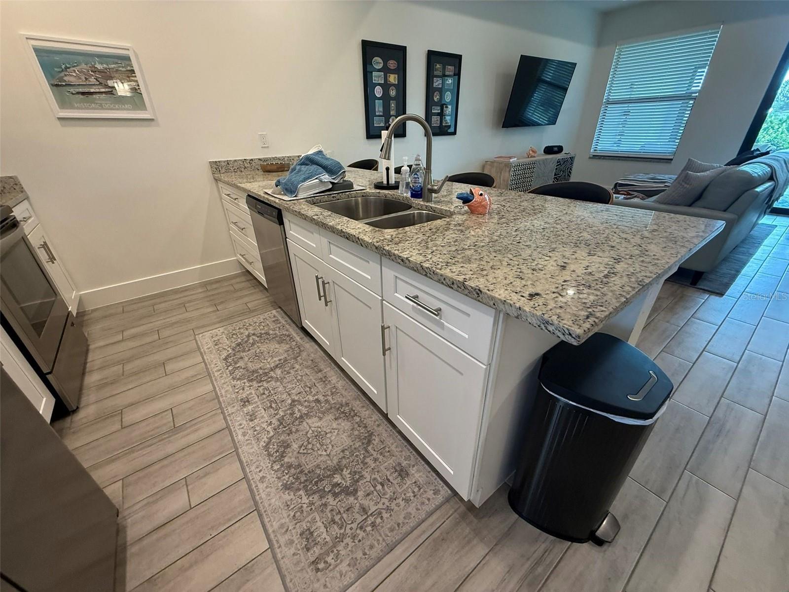 Image 5 of 17 For 2301 Magdalina Drive 112