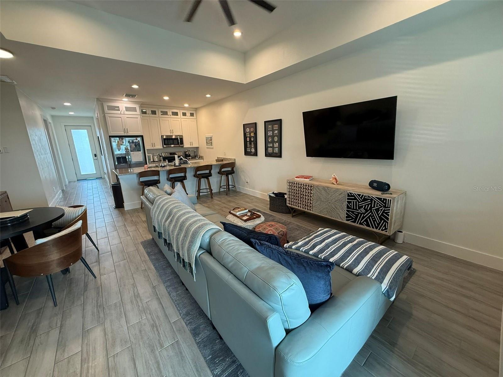 Image 8 of 17 For 2301 Magdalina Drive 112