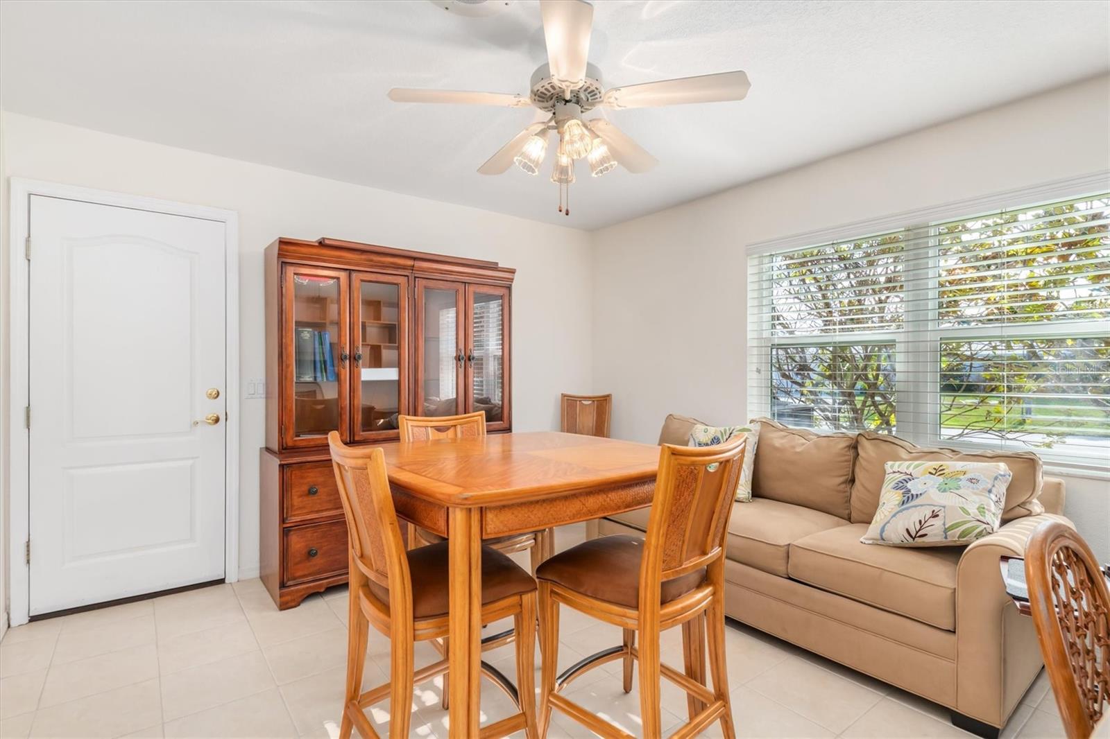 Image 28 of 72 For 790 Monaco Drive