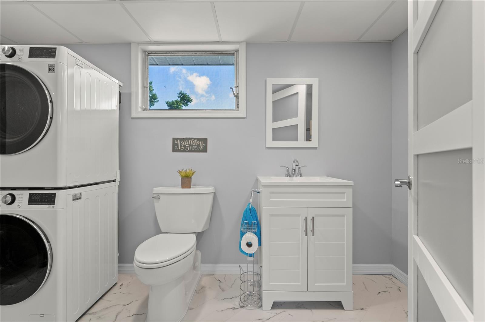 Image 26 of 62 For 70 Virginia Court