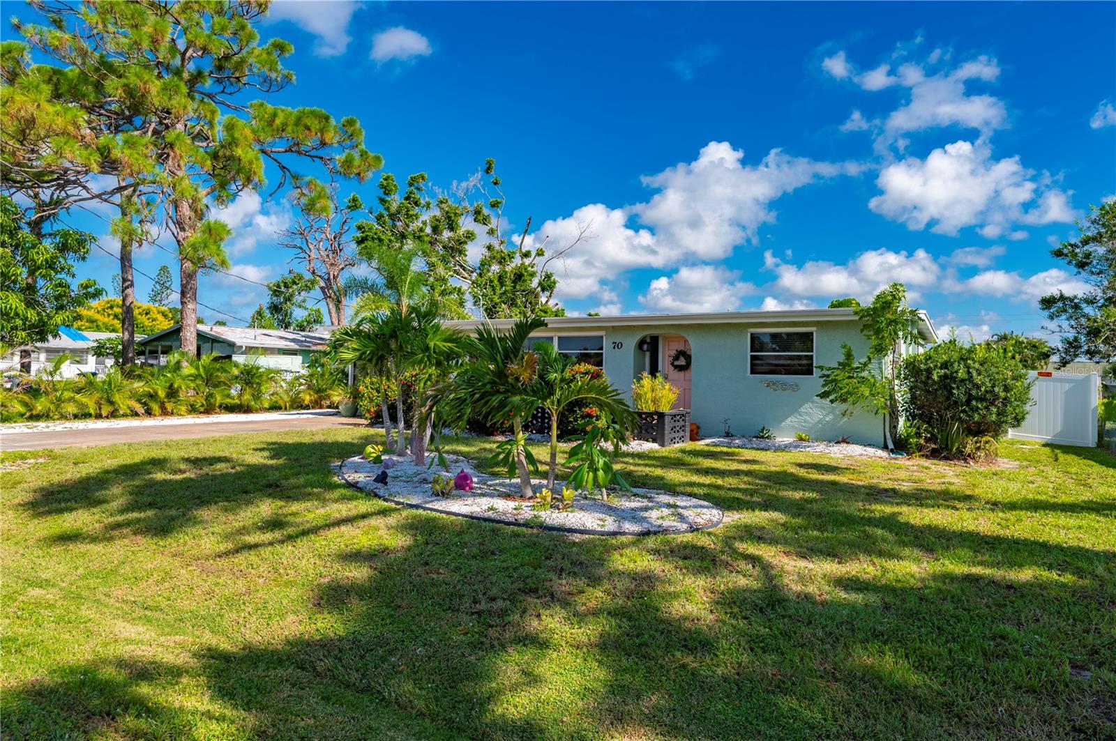 Image 3 of 62 For 70 Virginia Court