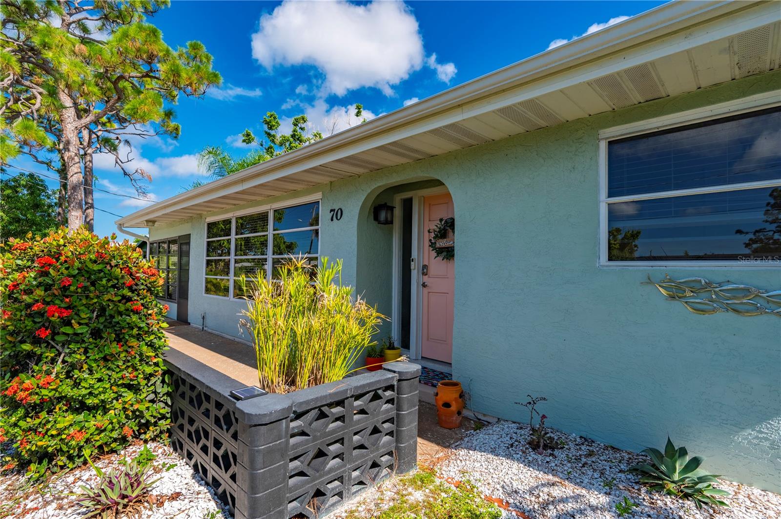 Image 4 of 62 For 70 Virginia Court