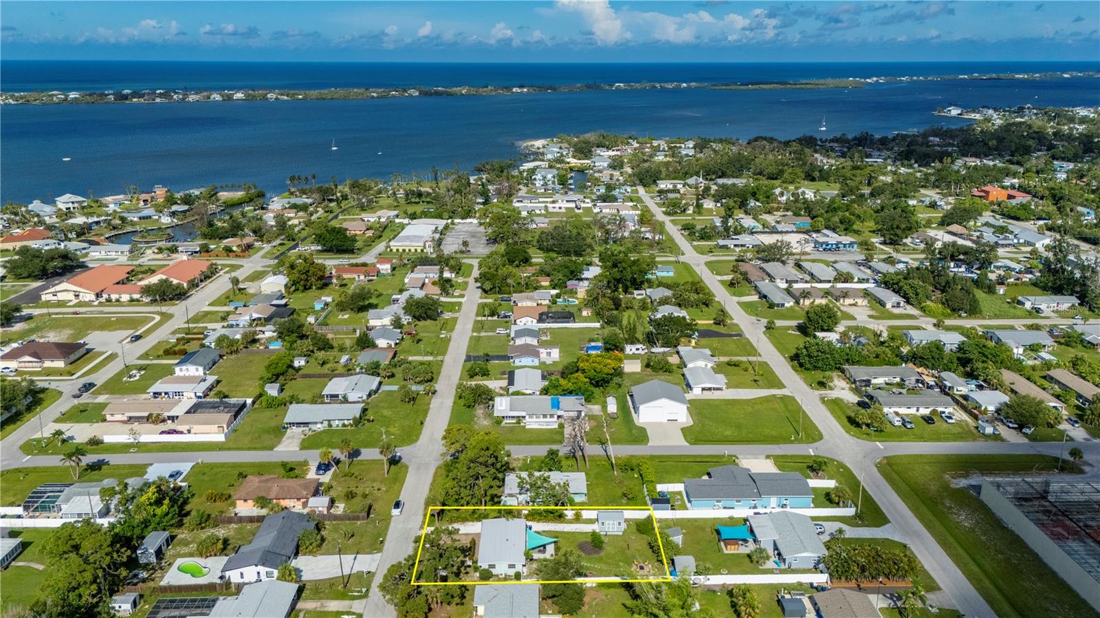 Image 43 of 62 For 70 Virginia Court