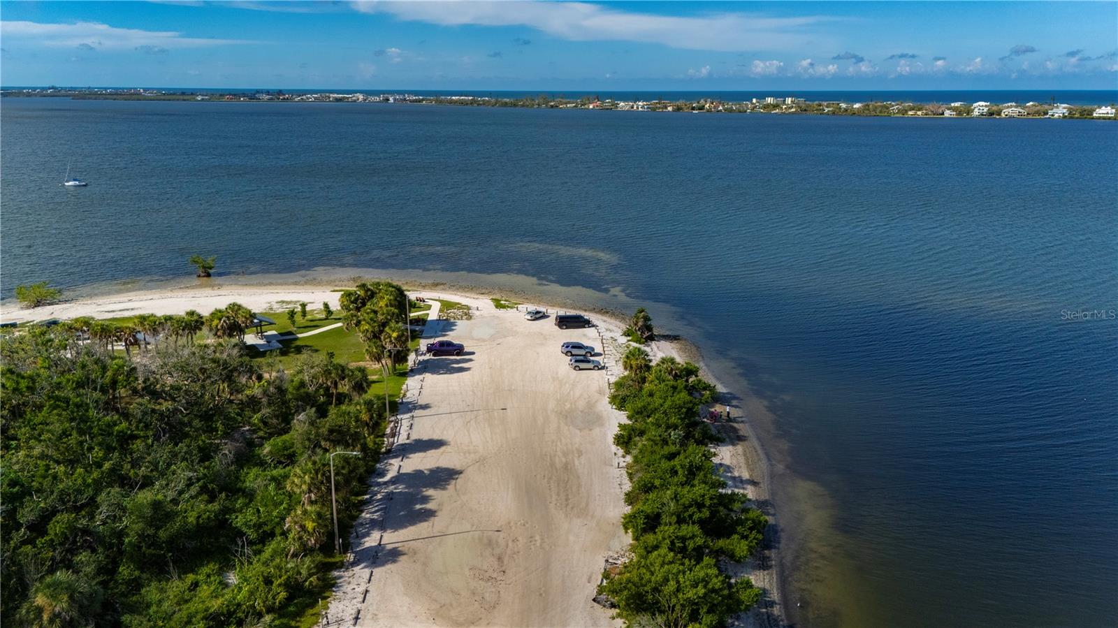 Image 51 of 62 For 70 Virginia Court