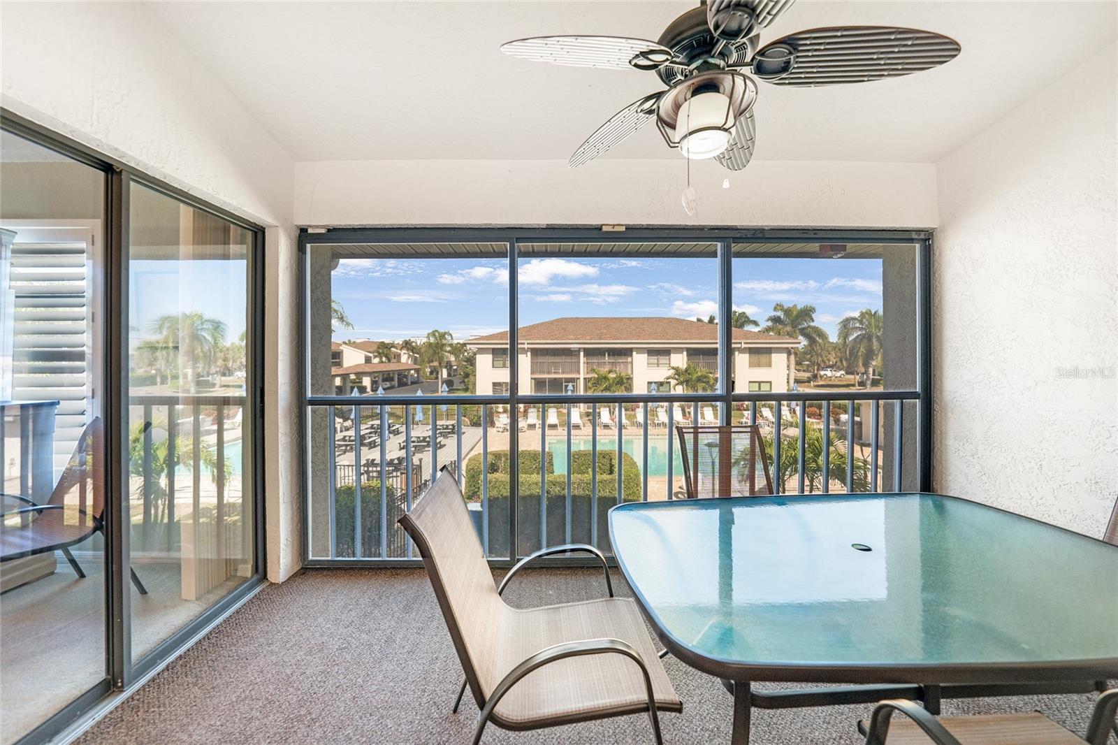 Image 12 of 35 For 347 Coldeway Drive G6