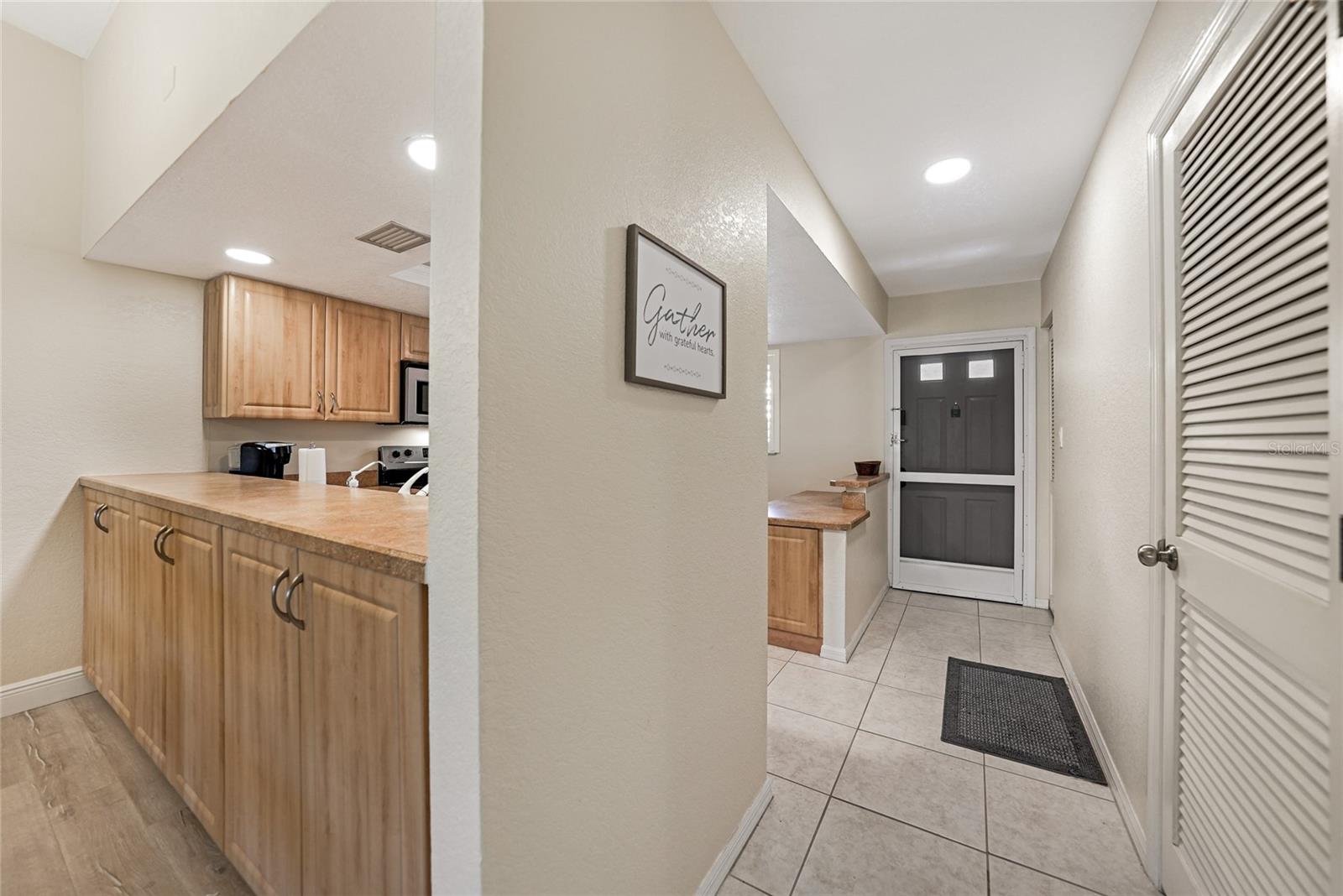 Image 2 of 35 For 347 Coldeway Drive G6