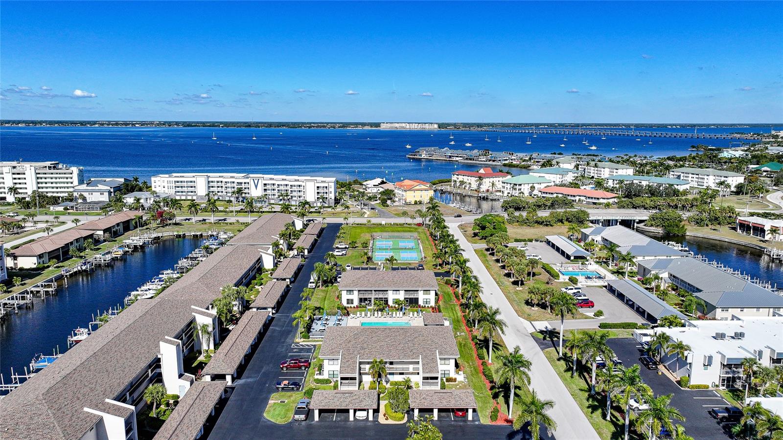 Image 32 of 35 For 347 Coldeway Drive G6