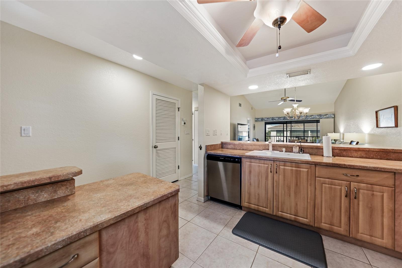 Image 5 of 35 For 347 Coldeway Drive G6