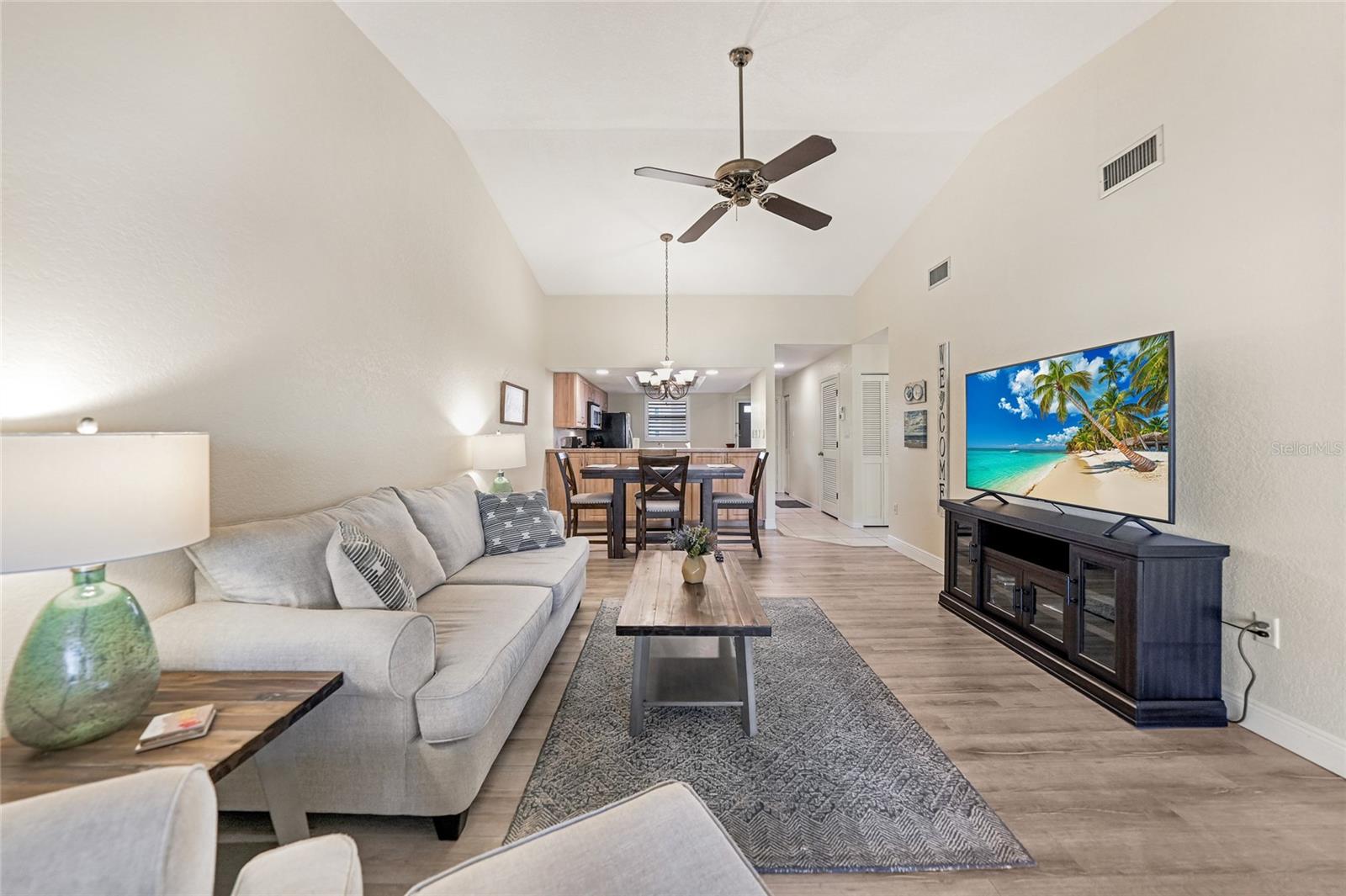 Image 8 of 35 For 347 Coldeway Drive G6