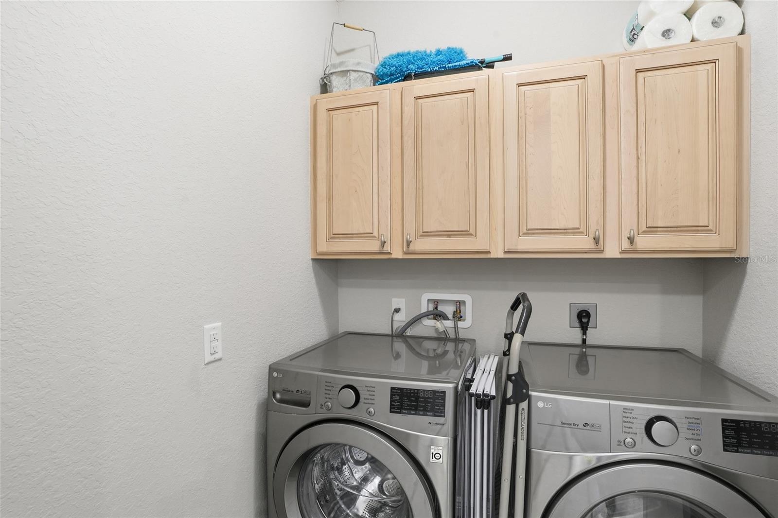 Image 25 of 39 For 7416 Seagrape Road